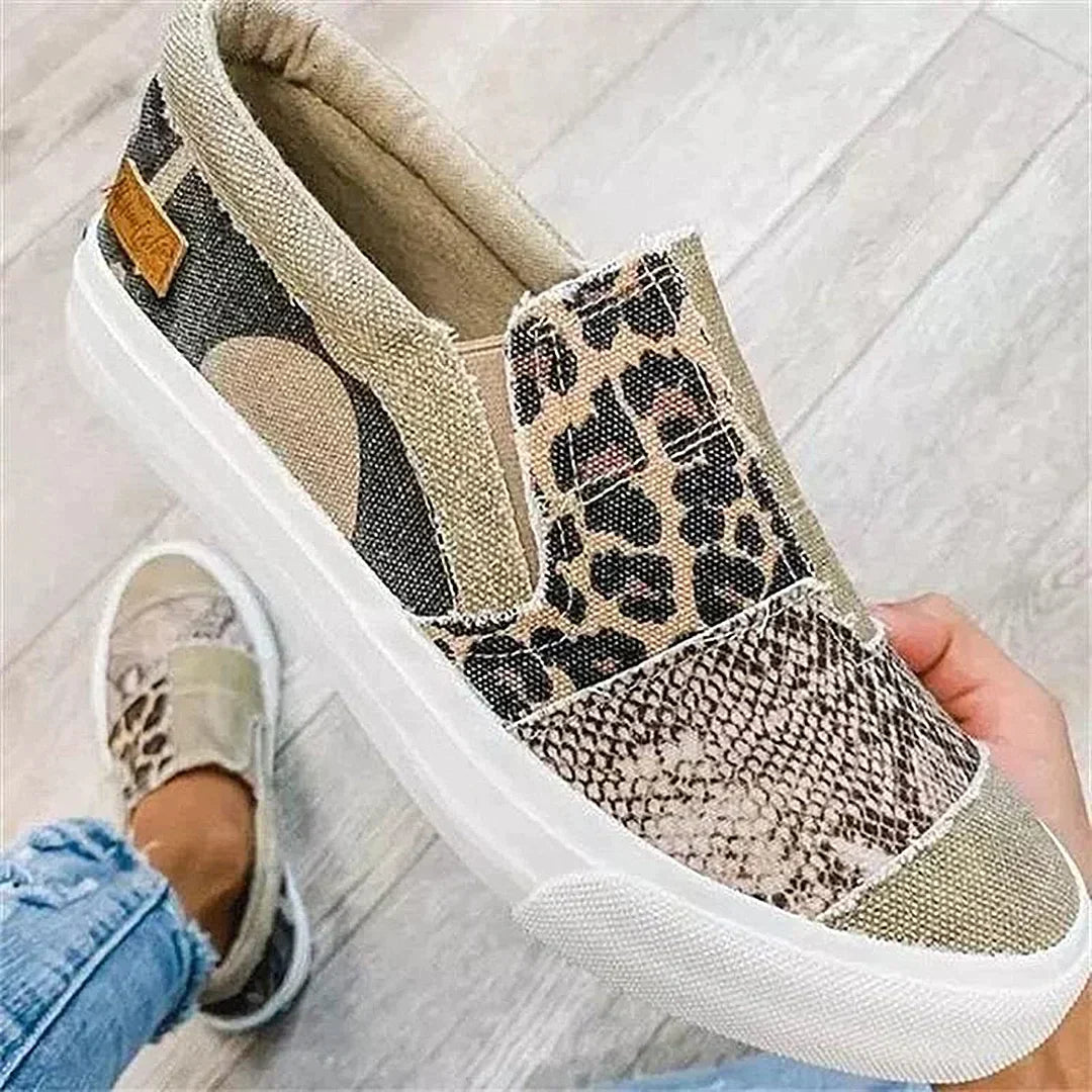 VibreMode Women's Canvas Slip On Shoes - VibreMode