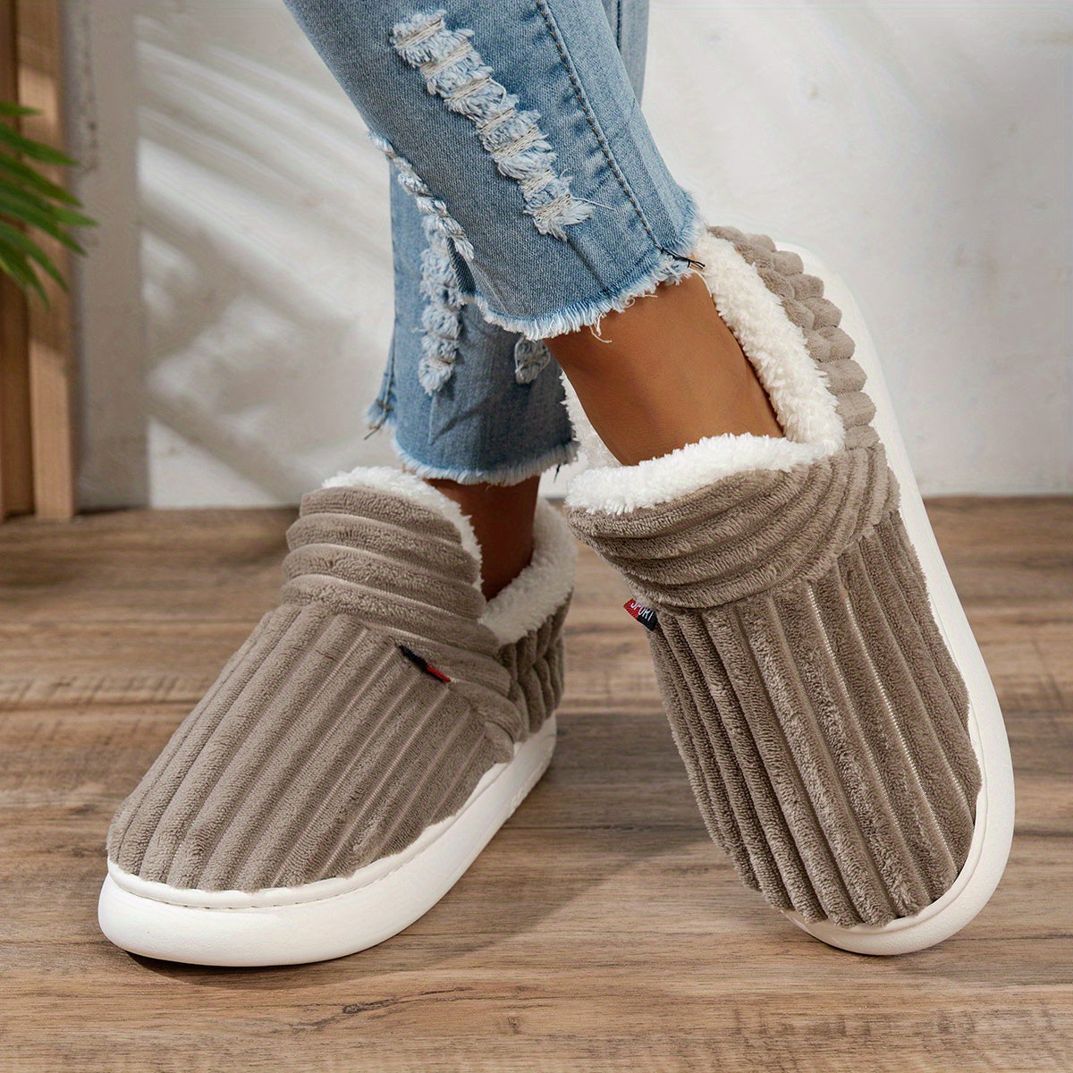 Women's Fleece Slippers Non-Slip Sole