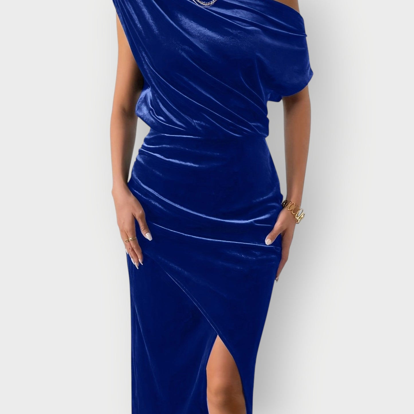 Chic Cold Shoulder Knee Length Dress
