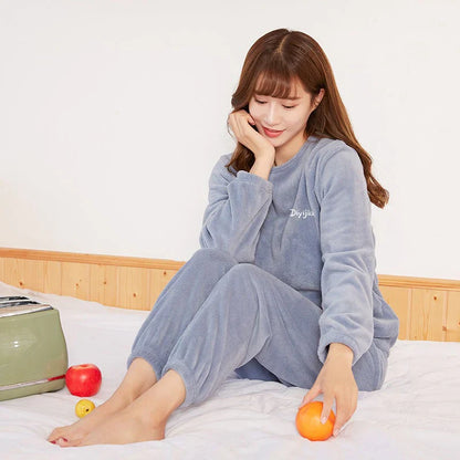 Women's Pajama Set Elegant Soft Comfort