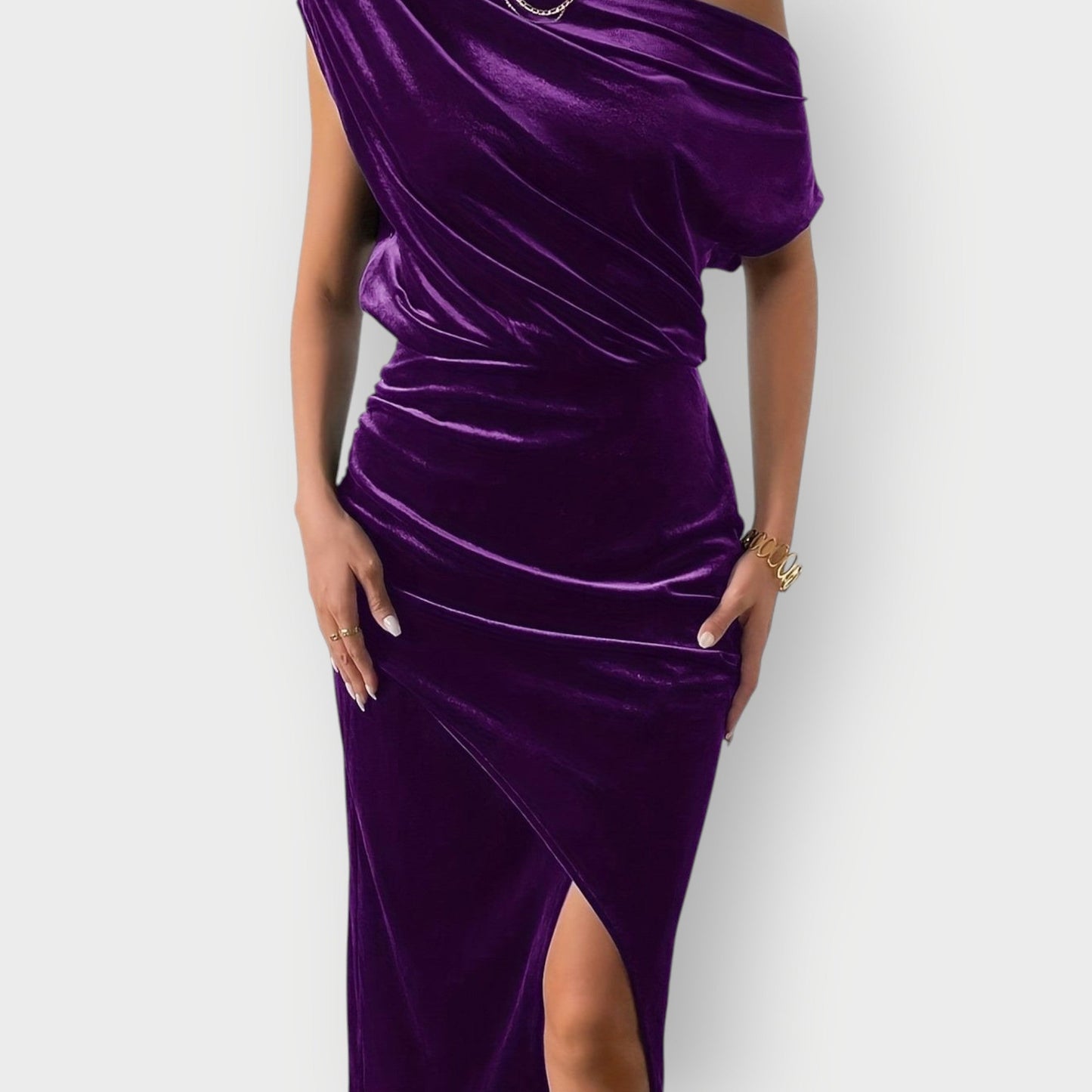 Chic Cold Shoulder Knee Length Dress