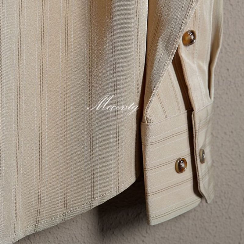 Men's Long Sleeve Button-Up Dress Shirt