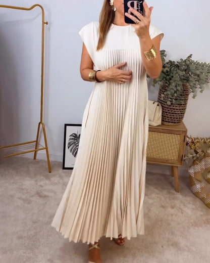 Elegant Ladies Long Pleated Evening Dress
