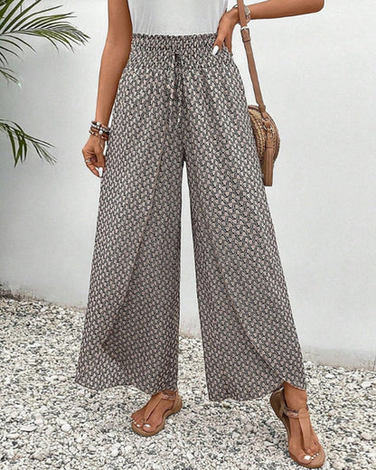 Comfortable Loose Fit Women's Trousers - VibreMode