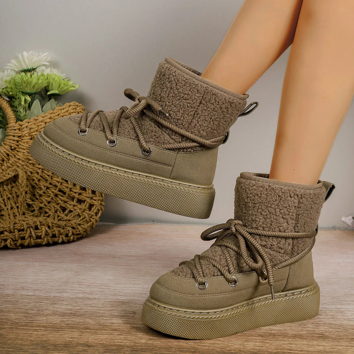 Women's Platform Lace Up Comfort Boots - VibreMode