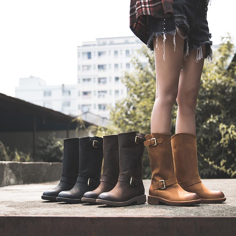Stylish Buckle Boots - Comfortable Classic Design