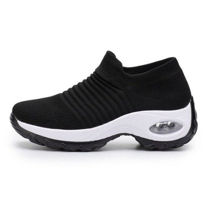 Comfortable Slip On Sneakers - Black White - VibreMode