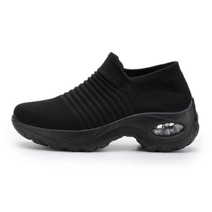 Comfortable Slip On Sneakers - Black - VibreMode