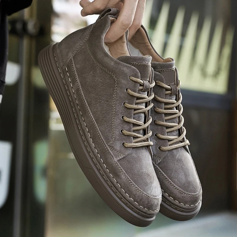 Men's Casual Lace-Up Sneakers Contrast Sole Black