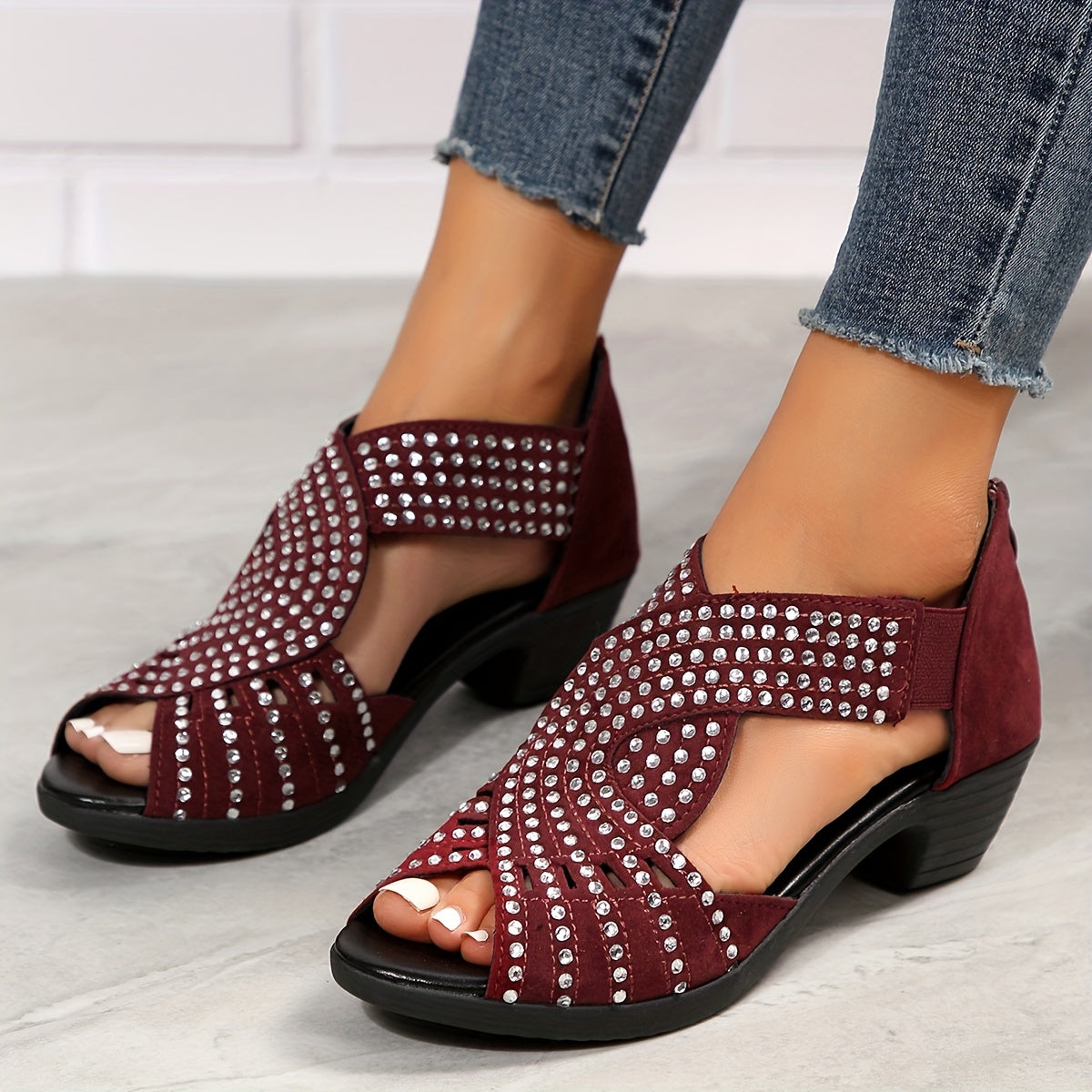 Comfortable Fit Women's Slide Sandals