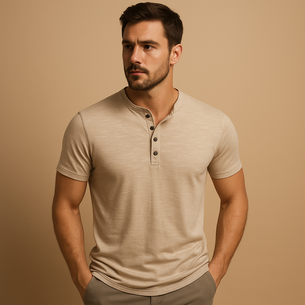 Casual cotton crew neck t-shirt for men with a regular fit and solid colors, ideal for everyday wear, casual outfits, and relaxed weekends.