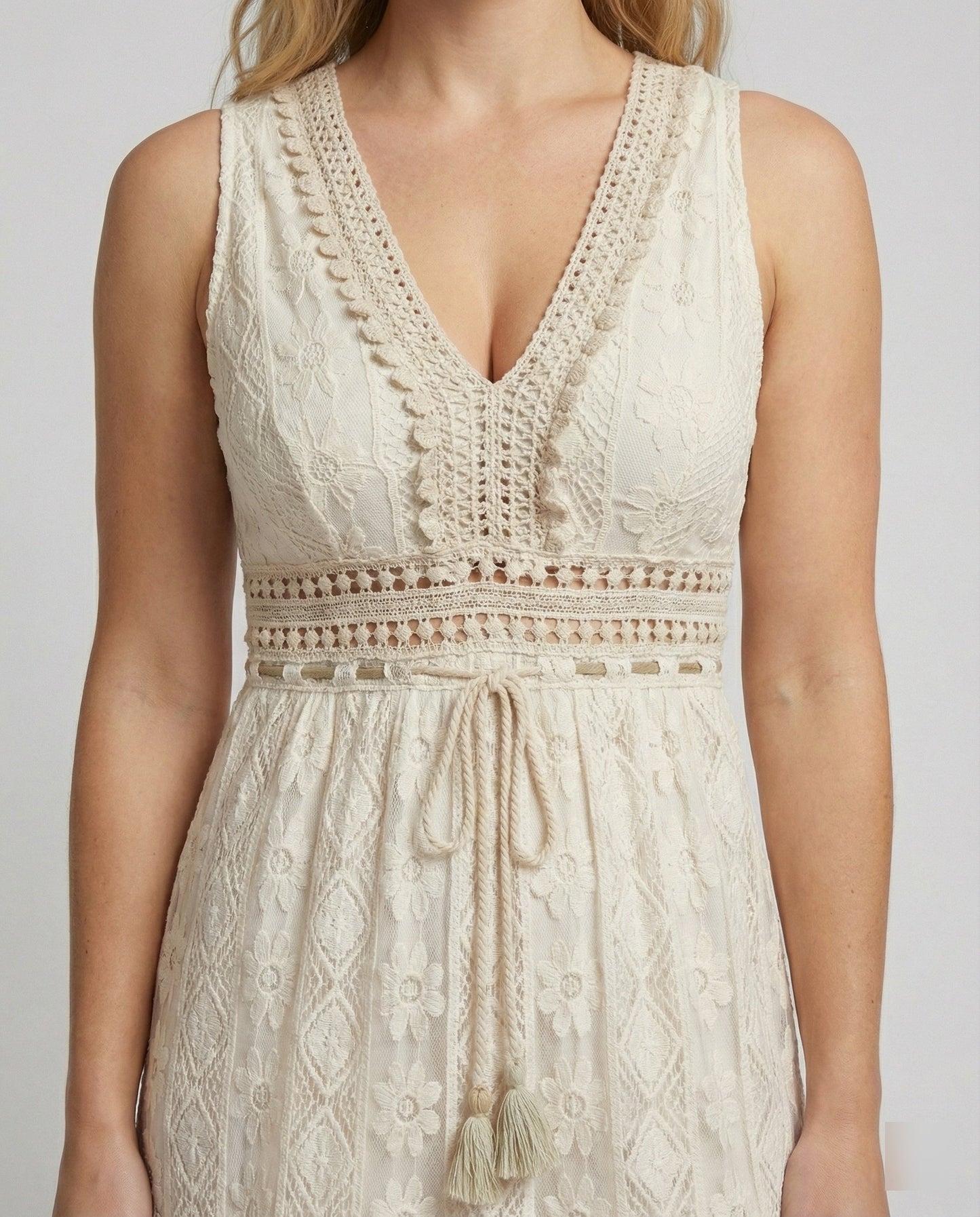 Women's Lace Maxi Dress Tiered Tassel Waist