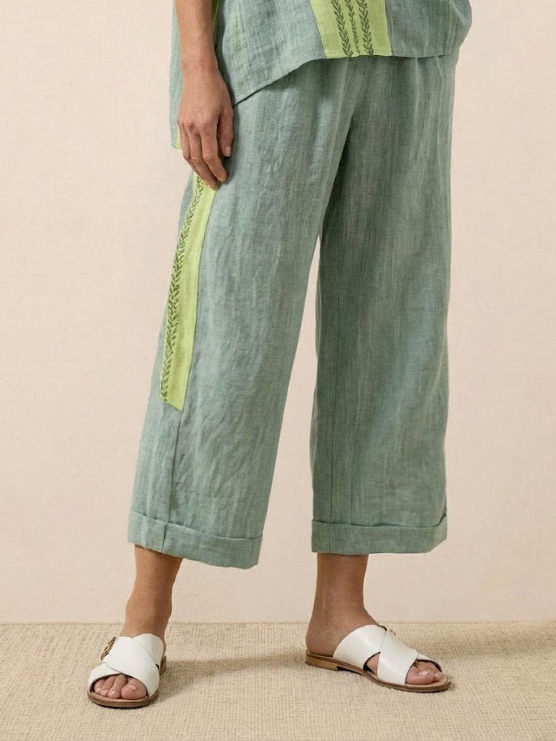 Relaxed Fit Striped Pants and Top 2-Piece Outfit