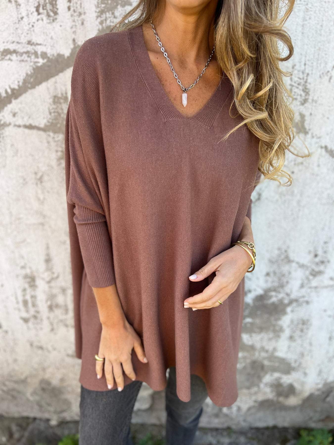Chic Ladies' Sleeveless V Neck T Shirt Top