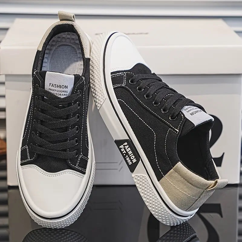 Men's Lace-Up Sneakers Rubber Toe Low-