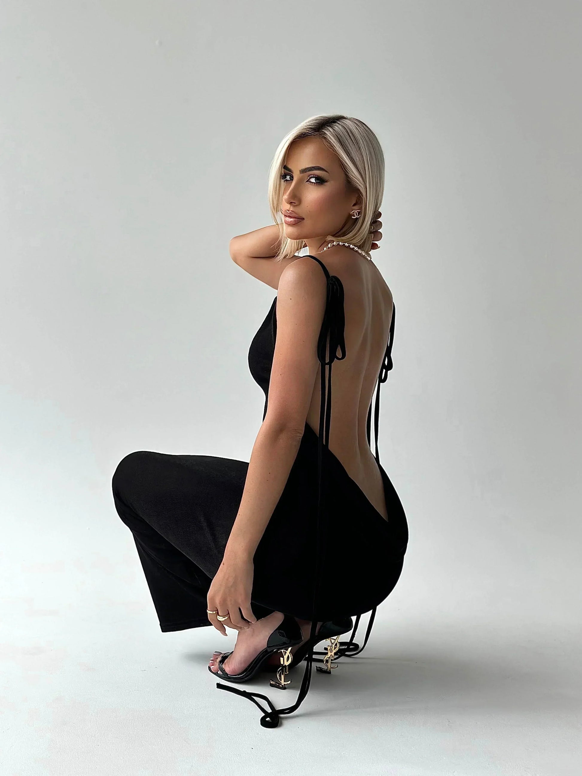 Women's Maxi Dress Open Back Thin Straps - VibreMode