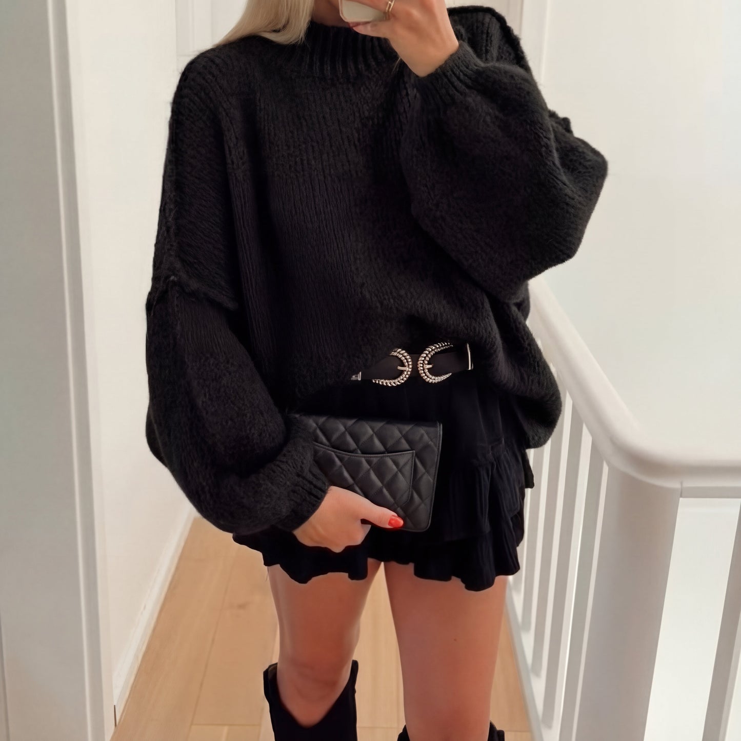 Women's Round Neck Balloon Sleeve Sweater