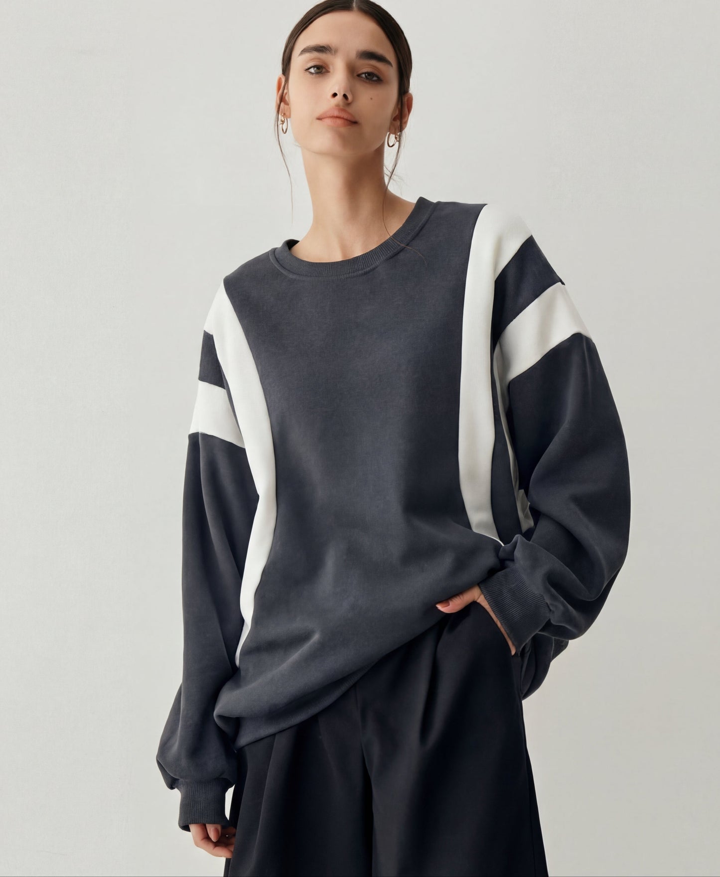 Women's Round Neck Sweater Stripe Sleeves