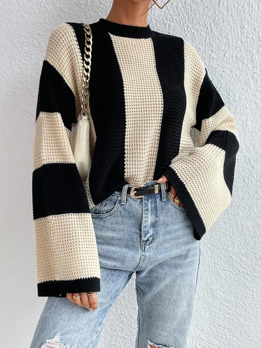 Women's Round Neck Striped Sweater