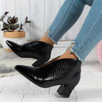 Women's Pointed Toe Ankle Boots Textured Block Heel - VibreMode