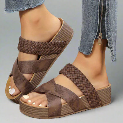 Women's Open-Toe Sandals Cross Strap Design - VibreMode