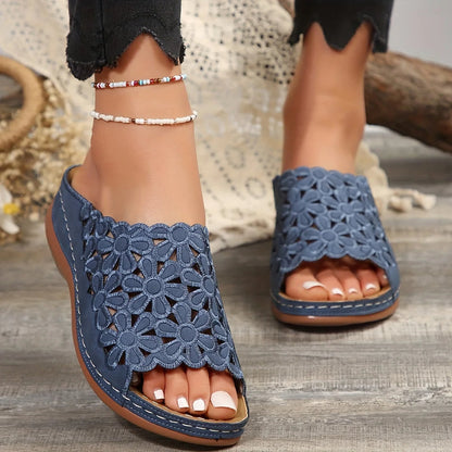 Isla Women's Flat Sandals