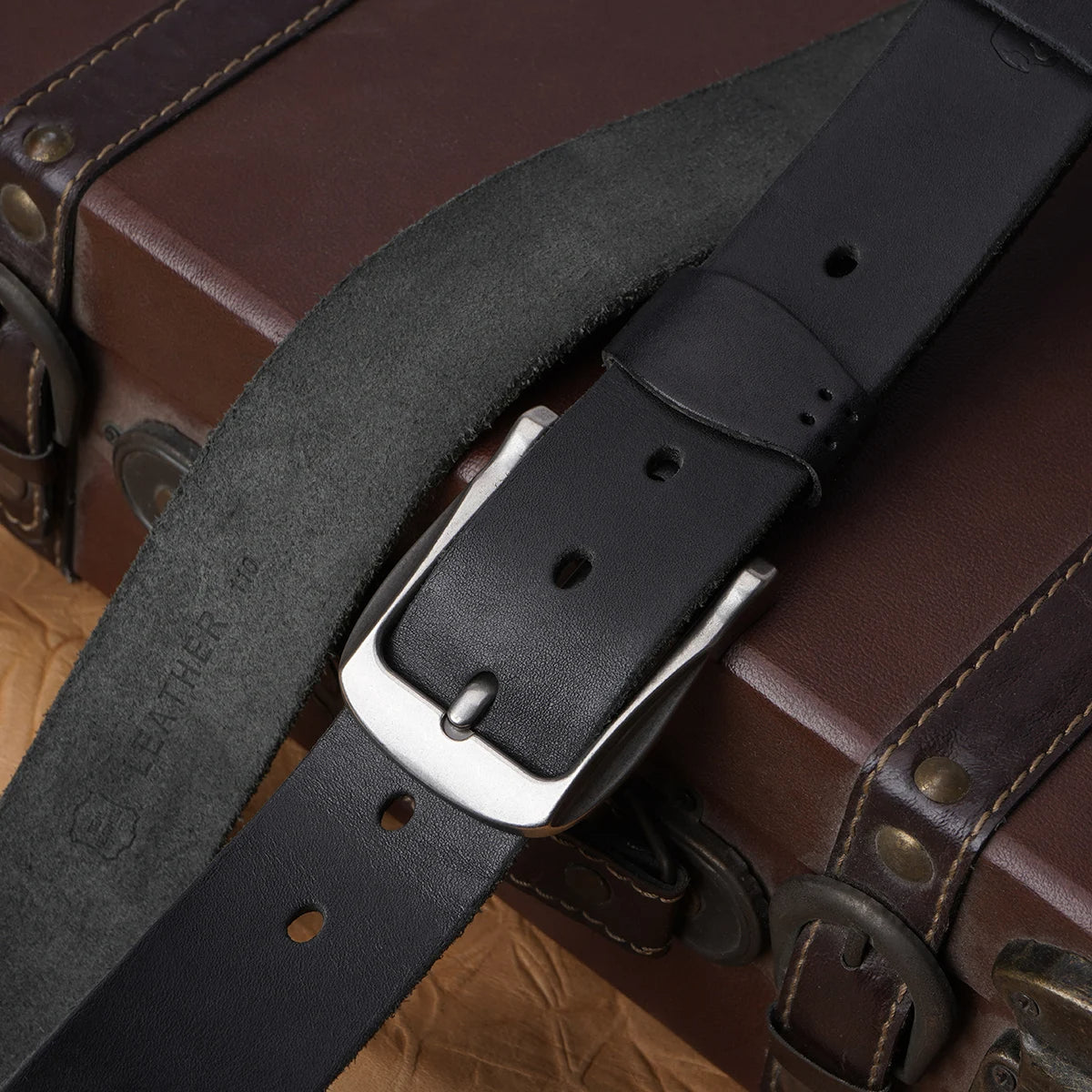 Farnham Men's Classic Leather Belt Cowhide Brown