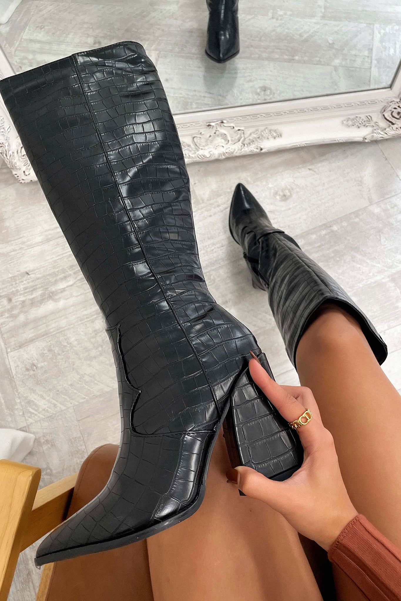 Women's Knee-High Boots Black Crocodile Leather