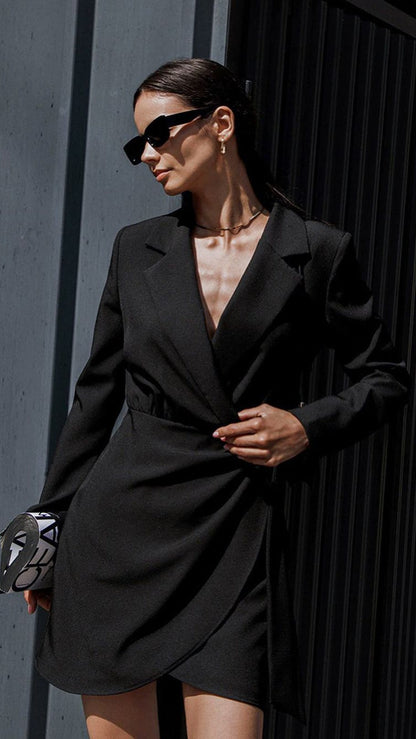 Chic Petite Ladies Spring Dress - VibreMode