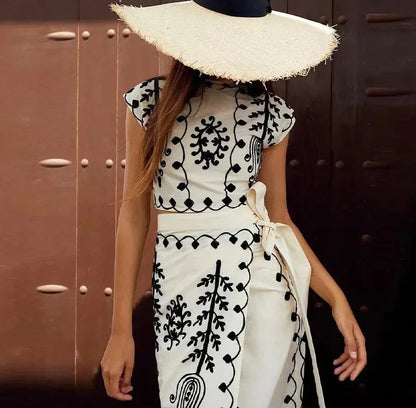 Women's Embroidered Sleeveless Dress Set