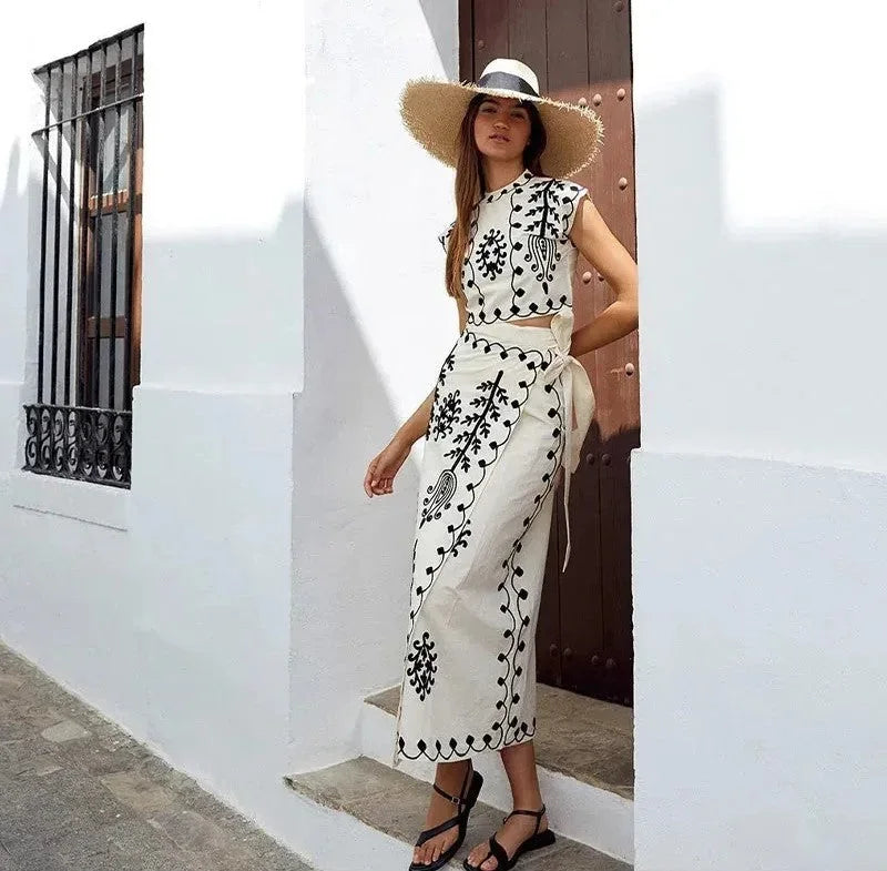 Women's Embroidered Sleeveless Dress Set