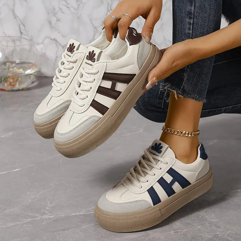 Retro Inspired Women's Platform Trainers Contrast Details