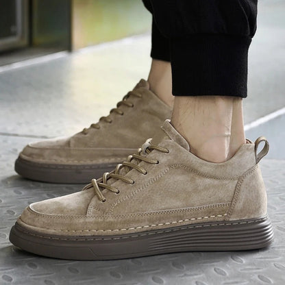 Men's Casual Lace-Up Sneakers Contrast Sole Black