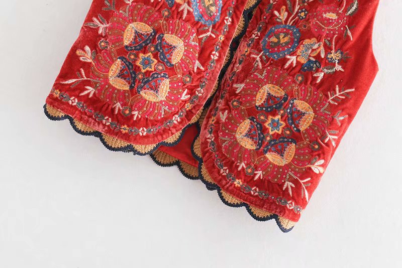 Elegant Floral Quilted Vest