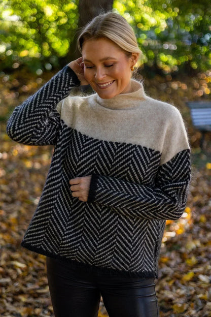 Cozy Women's Cable Knit Turtleneck Sweater