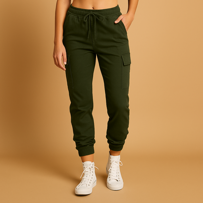 Women’s high waist slim fit cargo trousers with functional pockets and modern silhouette, perfect for casual outfits and stylish everyday wear.
