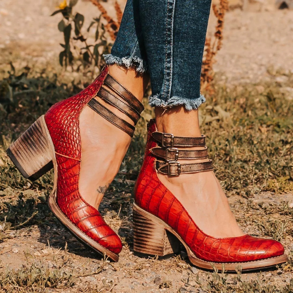 Ladies' Classic Buckle High Heel Shoes