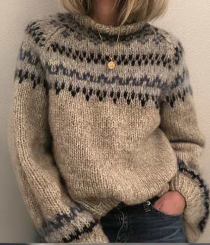Warm Winter Crew Neck Knit Sweater for Women - VibreMode
