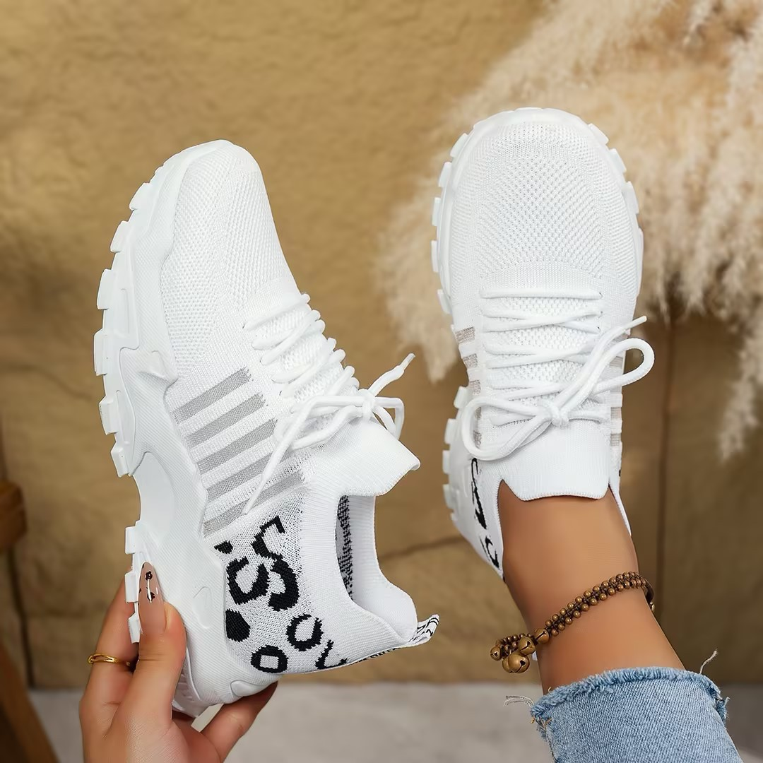 Women's Thick Knit Athletic Shoes
