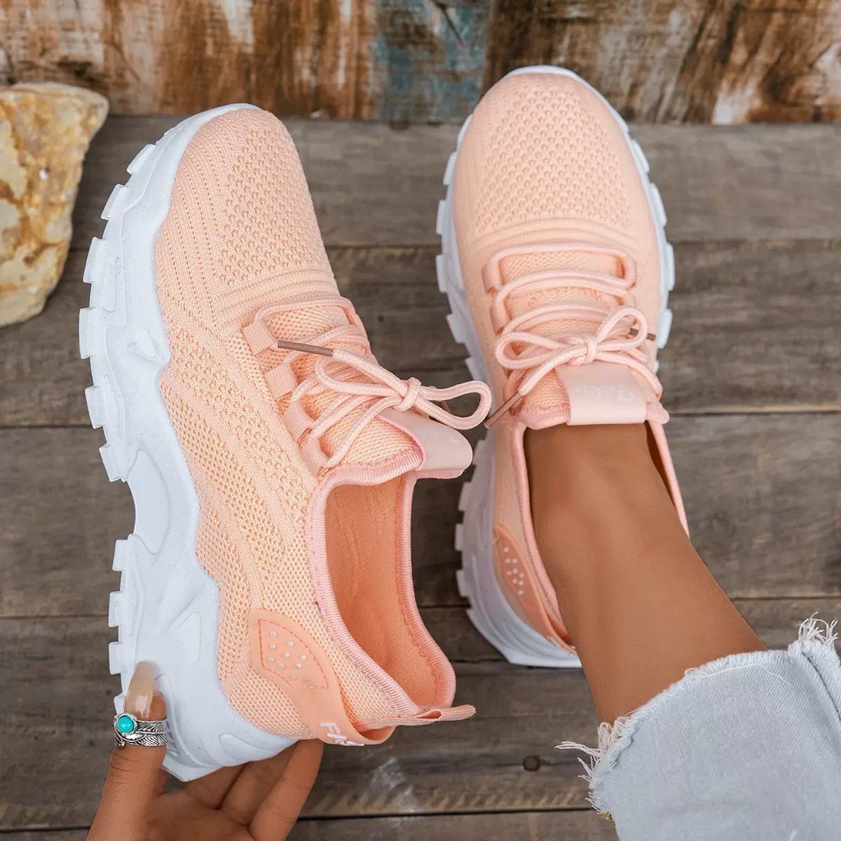 Women's Thick Knit Athletic Shoes
