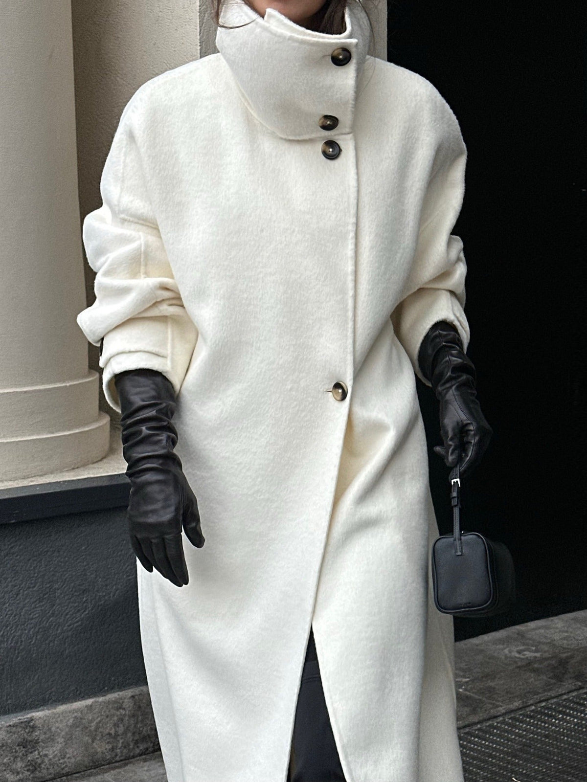 Women's Ivory Long Coat - VibreMode
