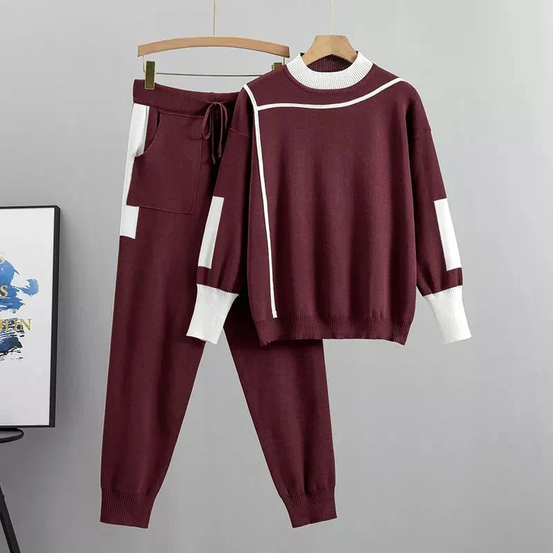 Premium Women's Athletic Tracksuit - VibreMode