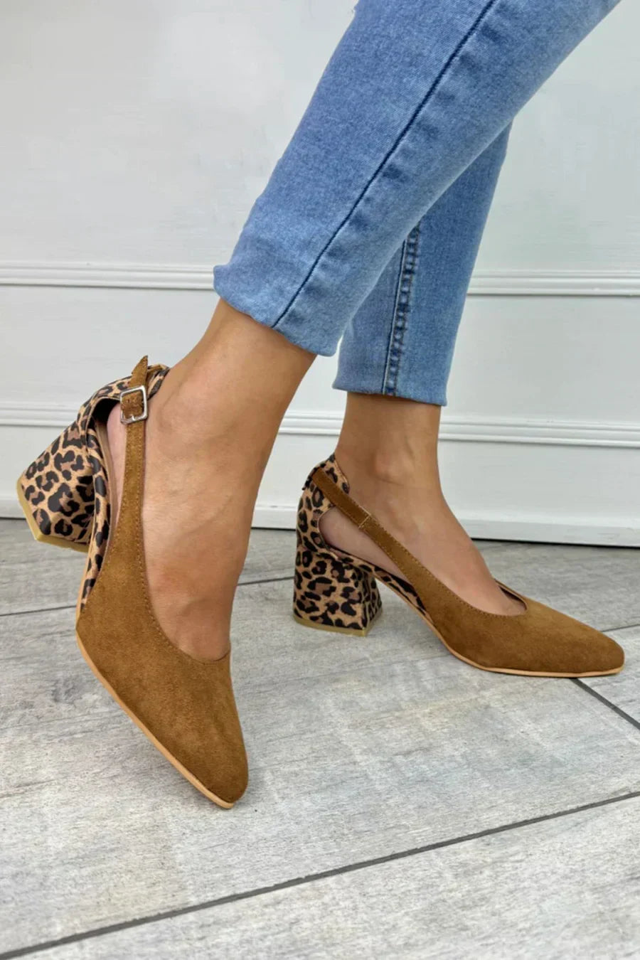 Women's Block Heel Pointed Toe Shoes - VibreMode