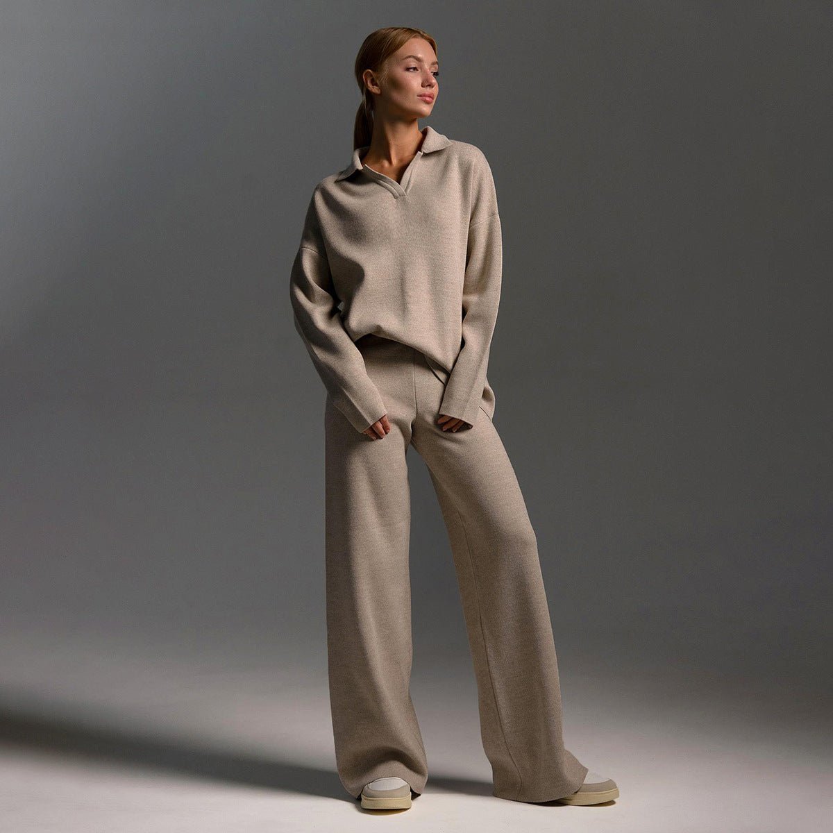 Soft Women's Knit Athletic Suit - VibreMode