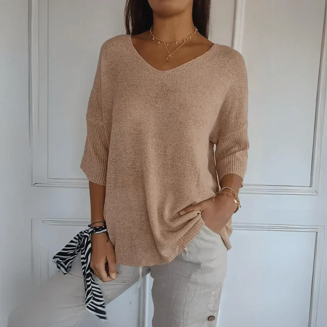 Women's V-Neck Knit Shirt Three-Quarter Sleeve Relaxed Fit