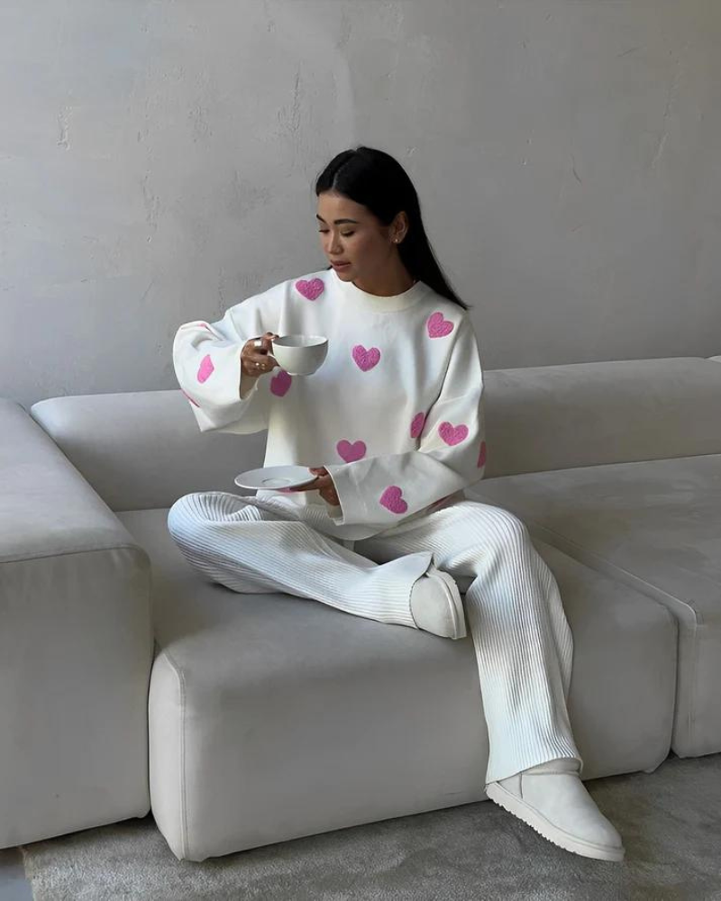 Image of Michele | Women's Oversized Heart Print Sweater