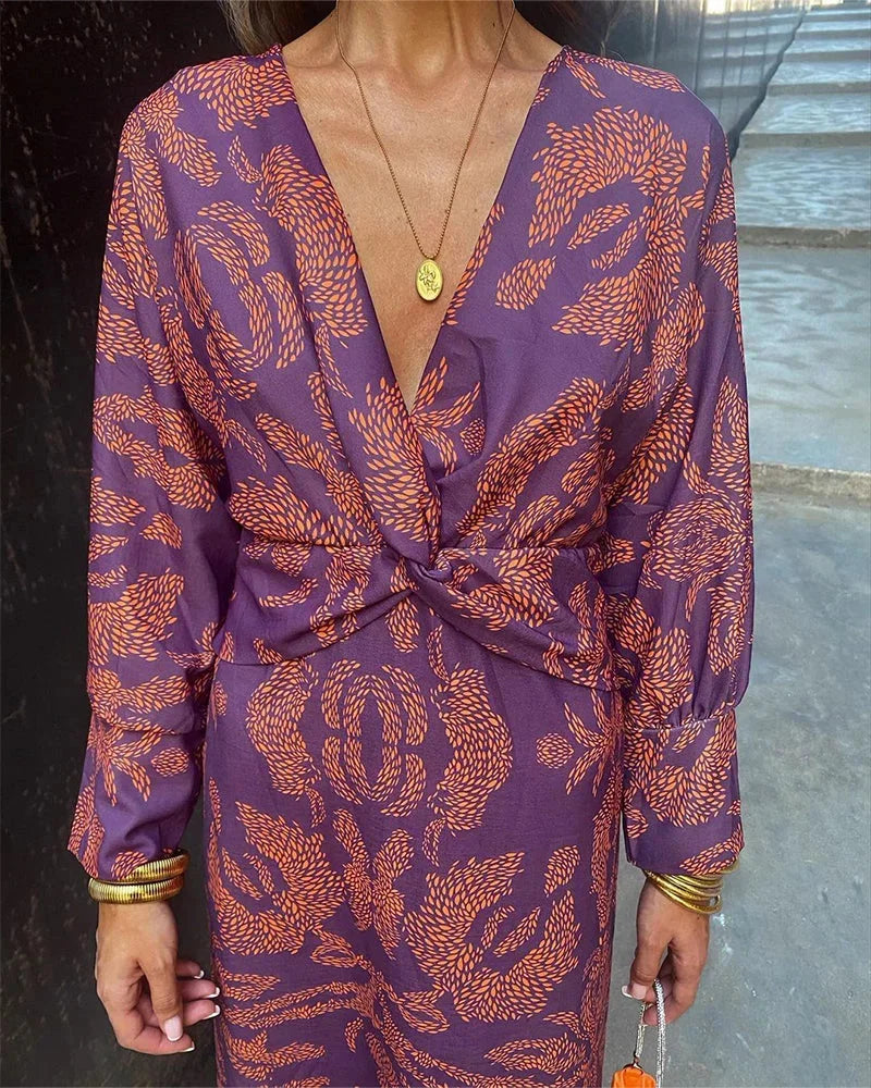 Casual V-Neck Midi Dress with Sleeves
