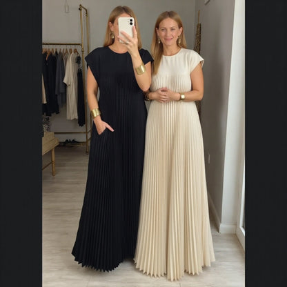Elegant Ladies Long Pleated Evening Dress