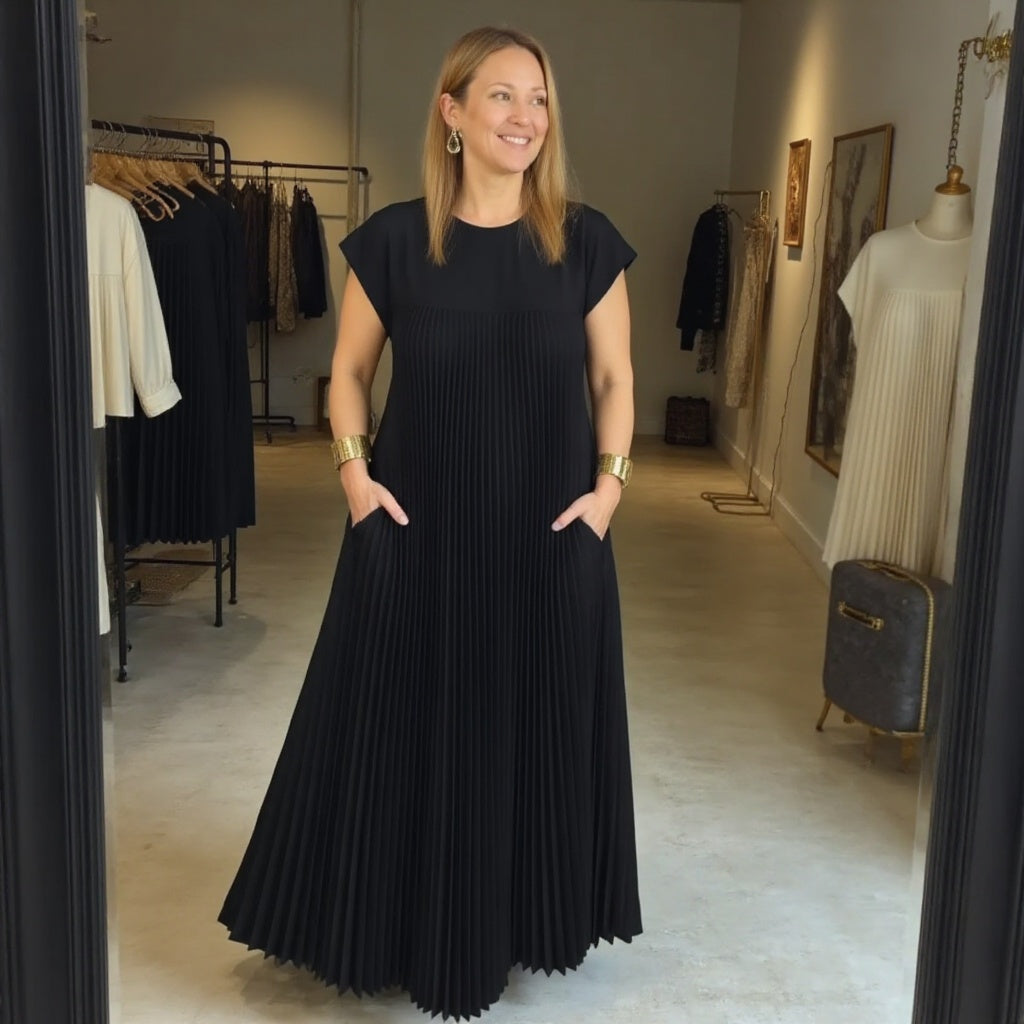 Elegant Ladies Long Pleated Evening Dress