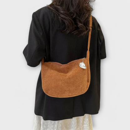 Stylish Shoulder Bag with Classic Design
